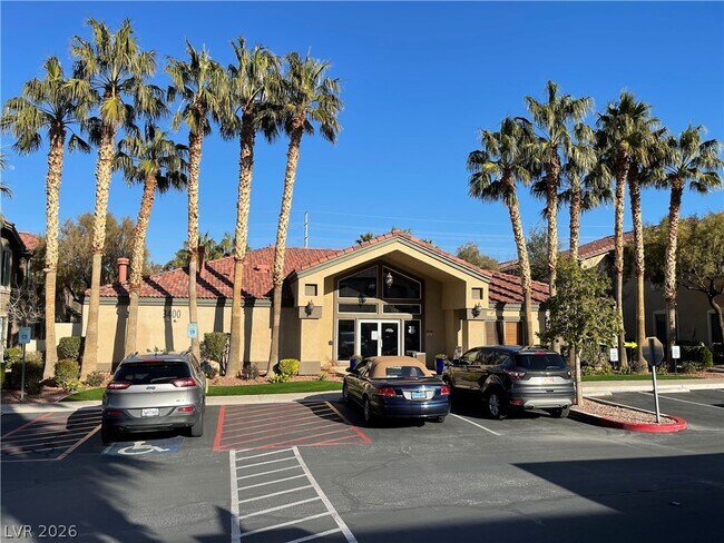 Building Photo - 3360 Cactus Shadow St