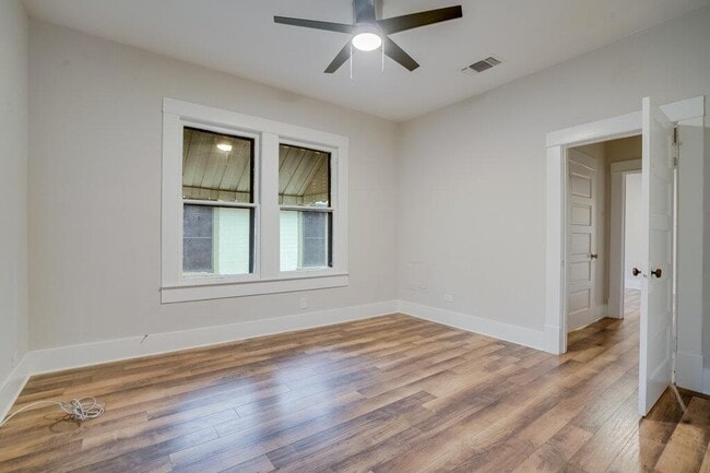 Building Photo - 804 Theresa Ave