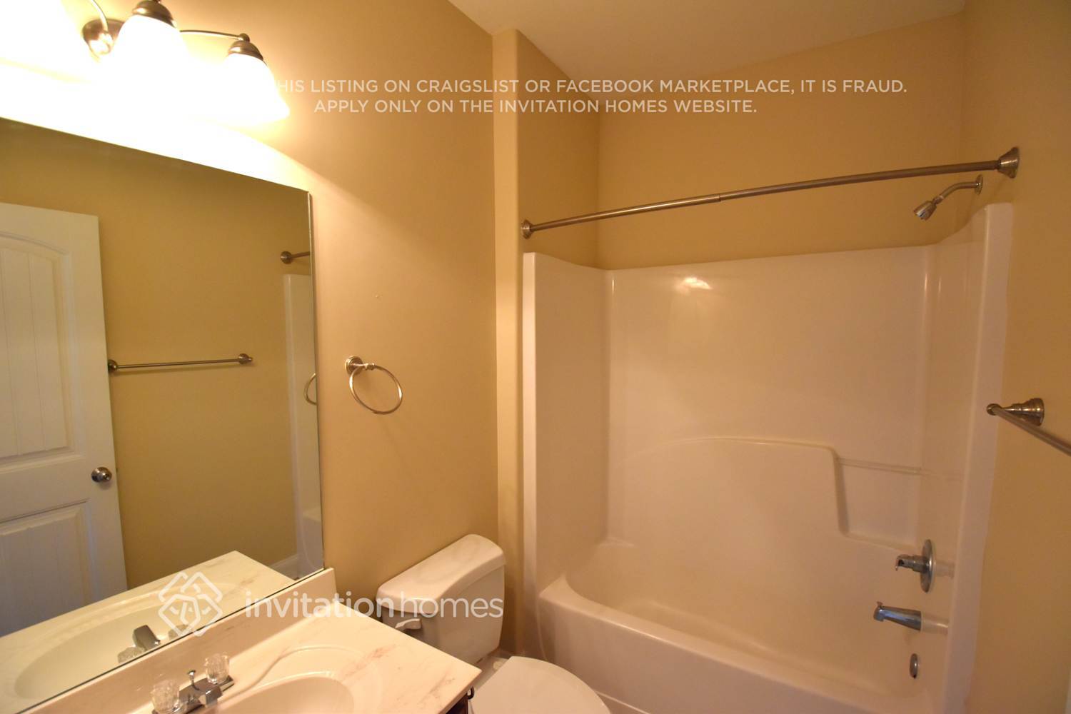 Building Photo - 5340 Hopewell Manor Dr