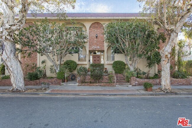 Building Photo - 2616 5th St