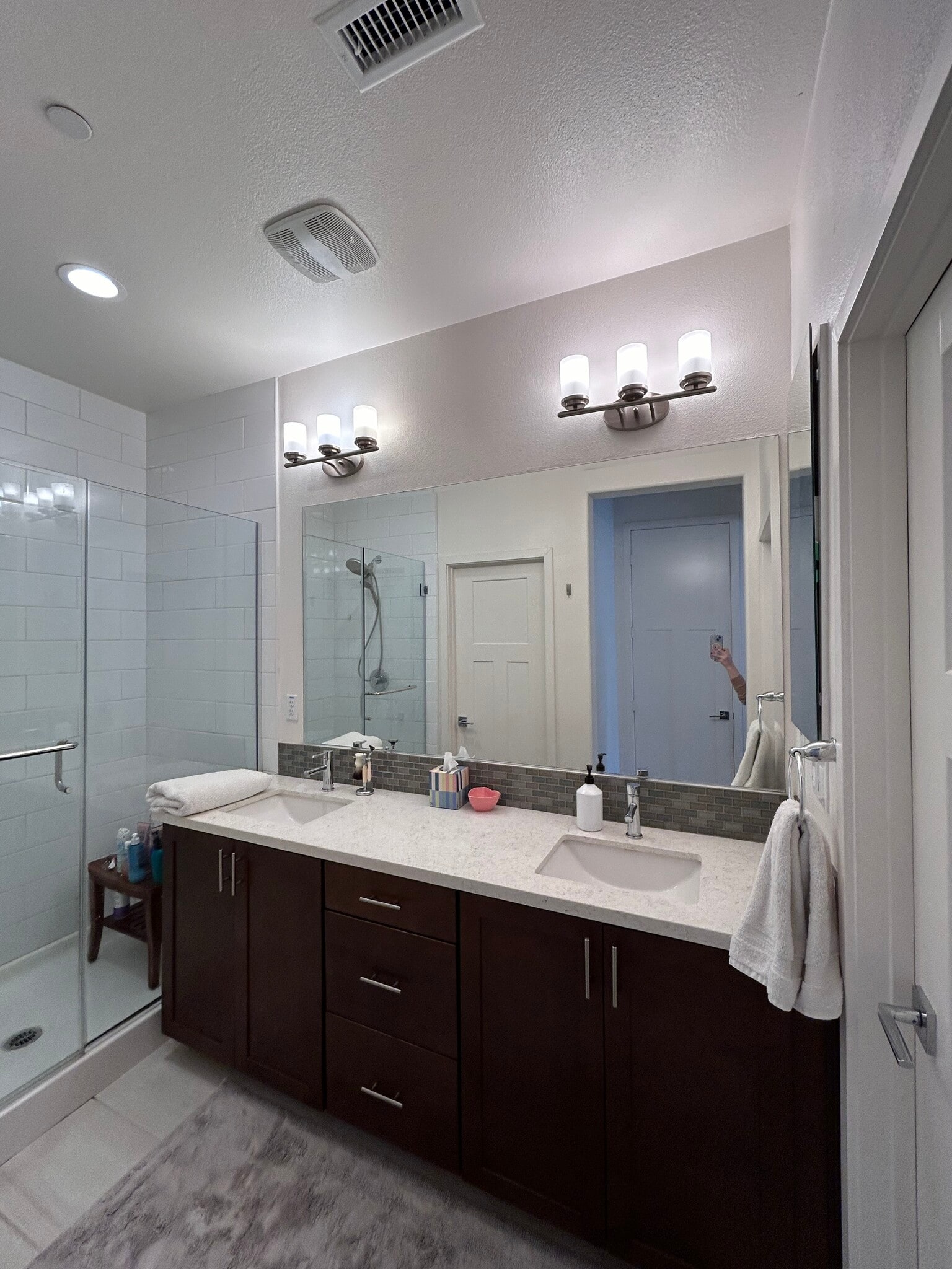 Primary bathroom dual sinks - 582 E Imperial Ave