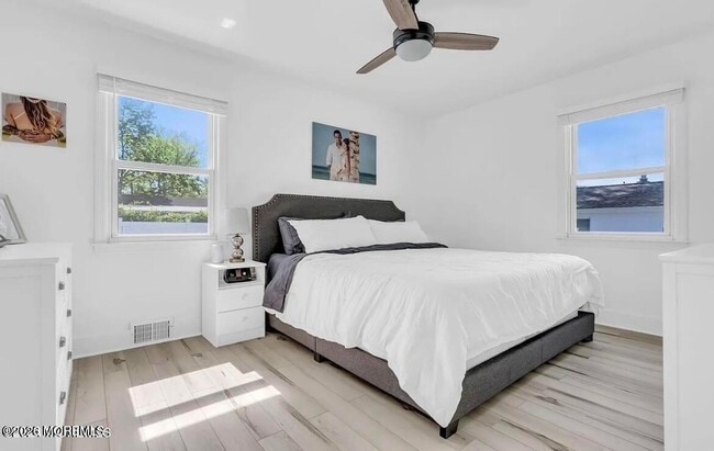 Building Photo - 1506 Evergreen Ave