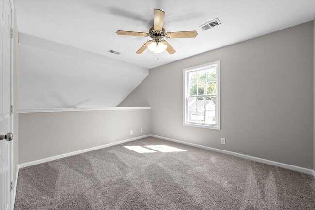 Building Photo - 3792 McAllister Dr