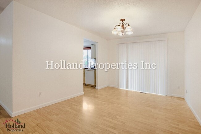 Building Photo - 13178 SW Tamera Ln