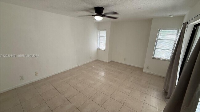 Building Photo - 3199 Coral Hills Dr