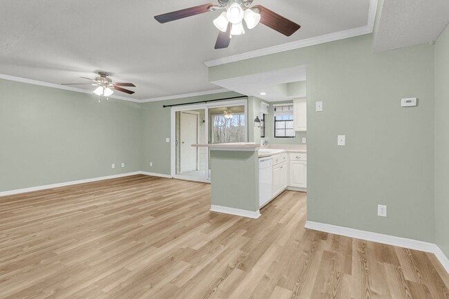 Building Photo - Charming 2BR/2BA Condo with Water Views in Sought-After Montclair – Mount Pleasant, SC