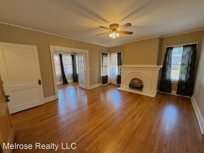 Building Photo - 1 br, 1 bath House - 137 1/2 NW 17th Street