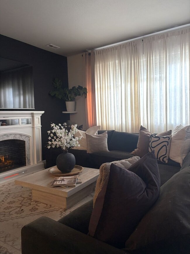 Building Photo - 1625 Rose Quartz Heights