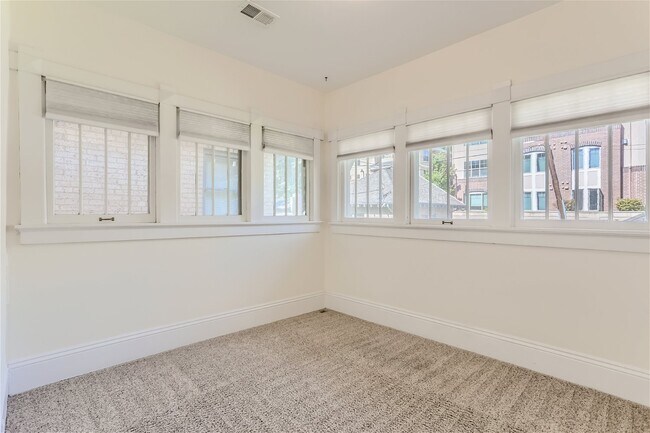 Building Photo - 1587 St Paul St