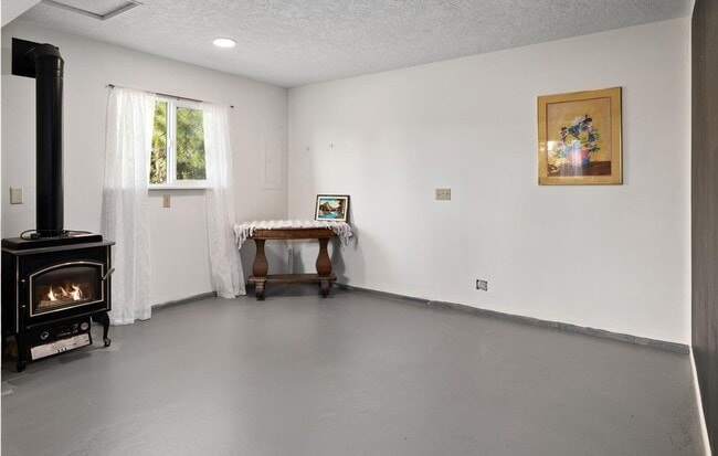 Building Photo - Spectacular Views Close to I-90!