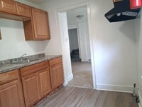 Building Photo - 213 Cohansey St