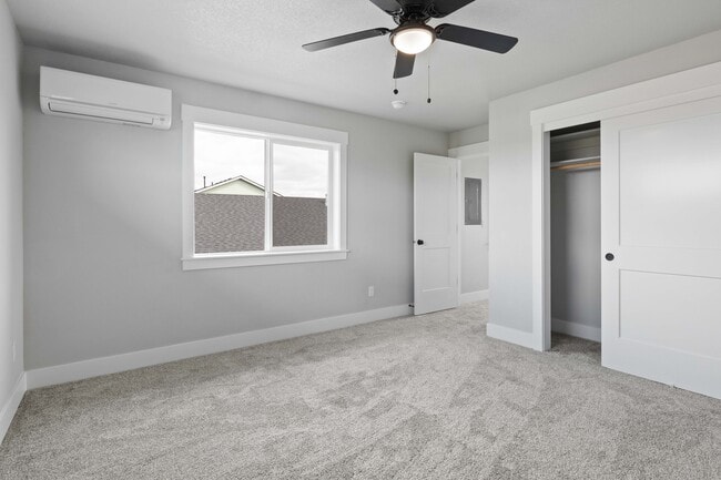 Building Photo - 1026-KE1026 Sassafras St