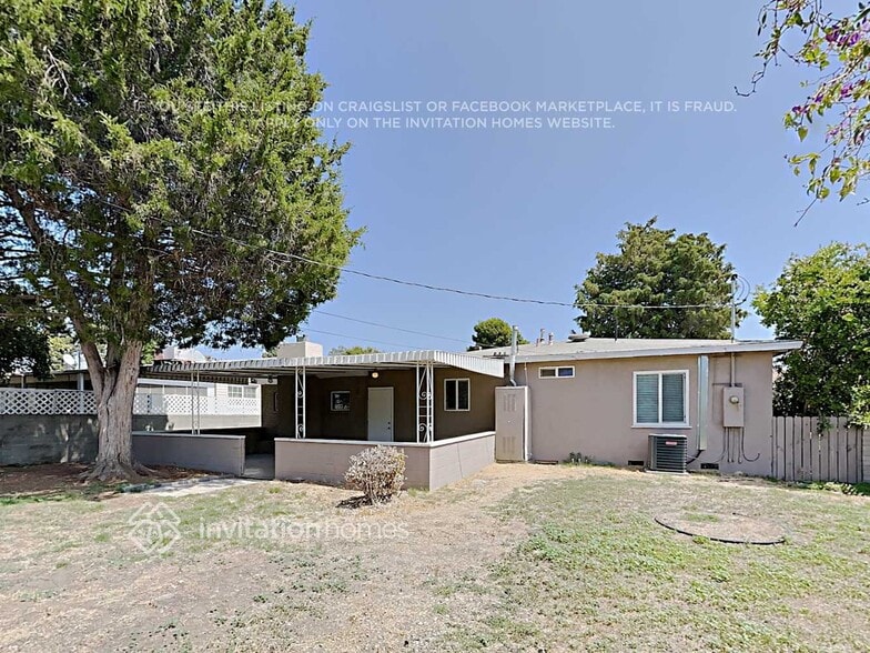 Building Photo - 8451 Murietta Ave