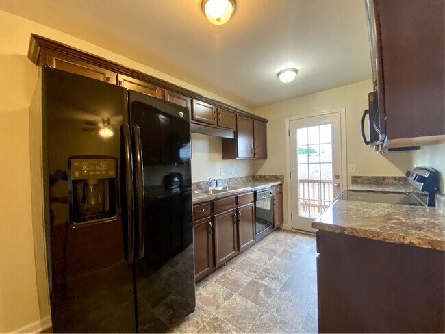Building Photo - 505-H Havendale Ct