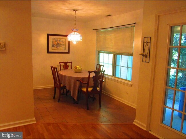 Building Photo - 296 Tavistock Rd