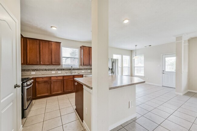 Building Photo - 2601 Hewn Rock Way