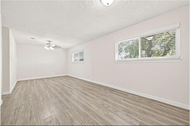 Building Photo - 4123 Cedar Gardens Dr