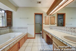 Building Photo - 1518 Vista Del Monte