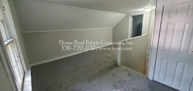 Building Photo - 310 Forty-Foot St