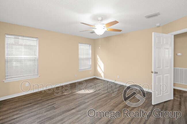 Building Photo - 519 Kimberly Dr