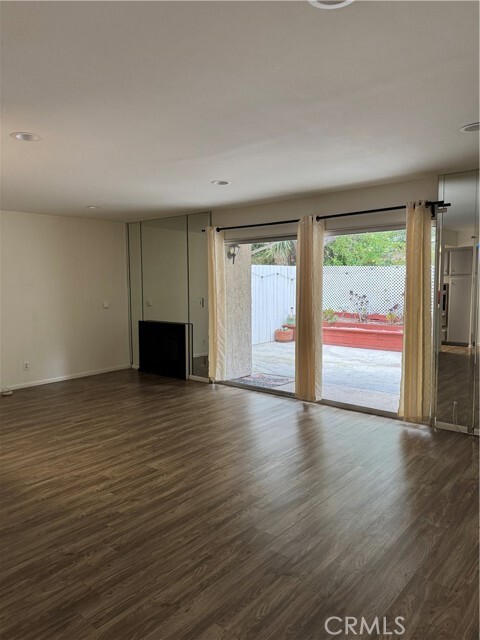 Building Photo - 1143 Rosecrans Ave
