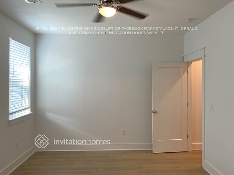 Building Photo - 428 38th Ave N