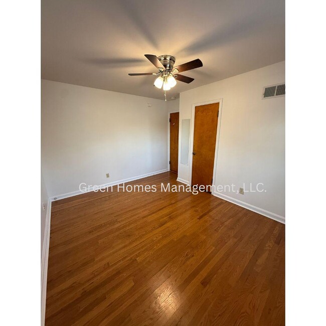 Building Photo - 895 Harrison St