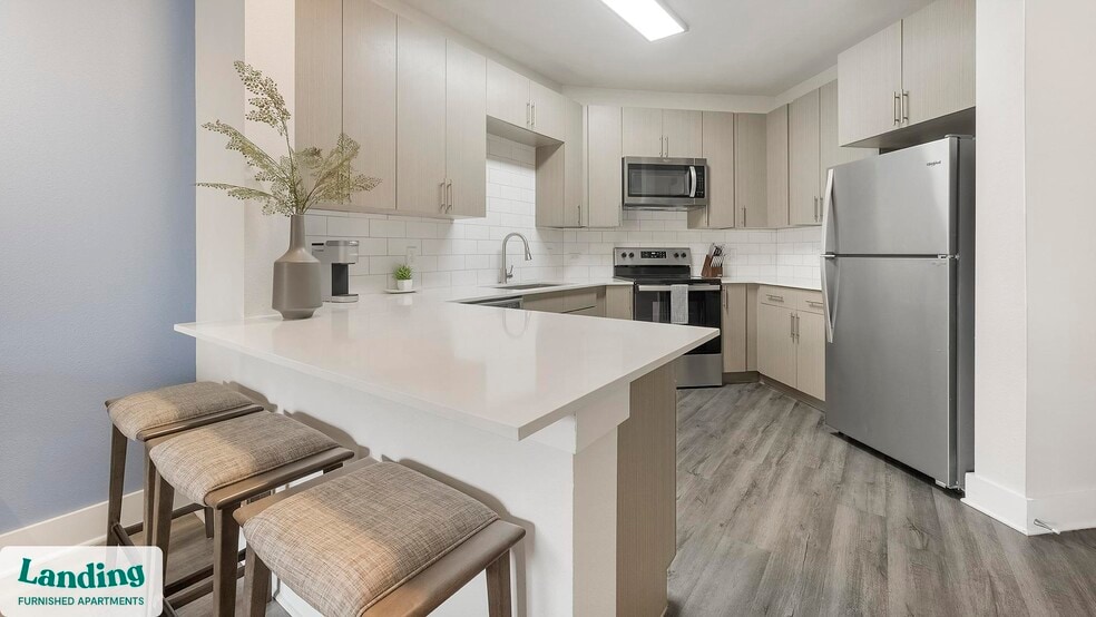 Building Photo - 810 W St Johns Ave