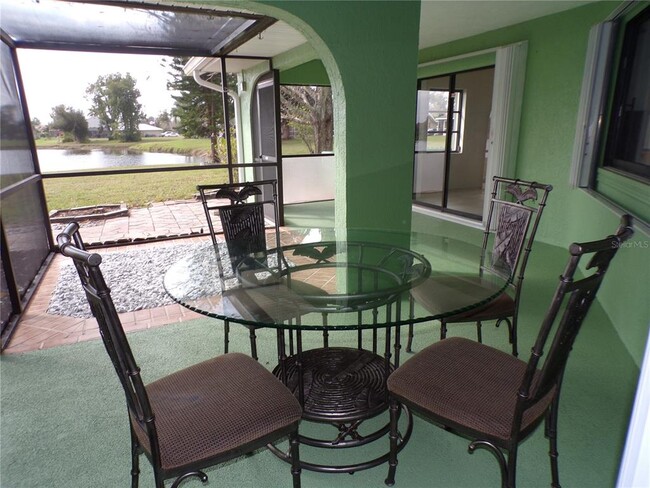 Building Photo - 2437 Greenland Ct