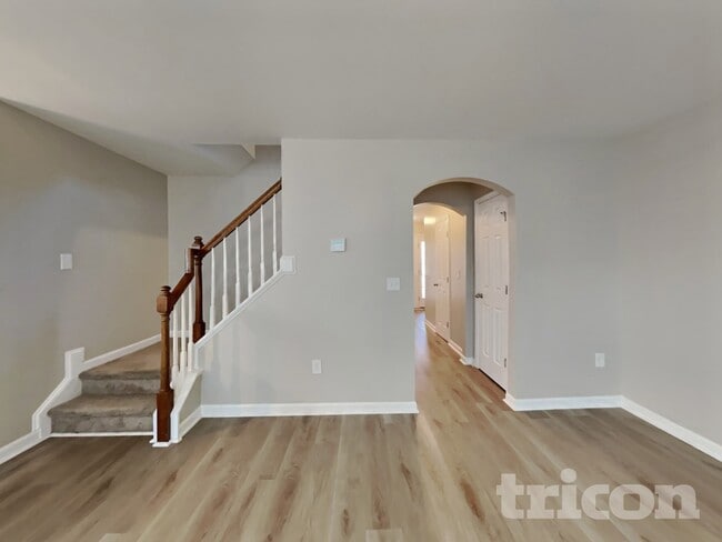 Building Photo - 45 Red Coat Dr