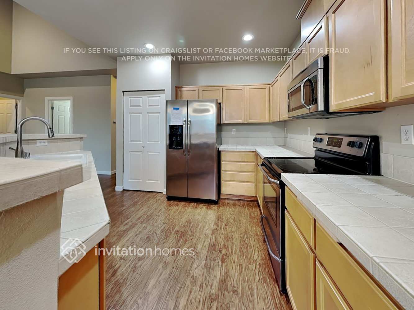 Building Photo - 521 50th St SE