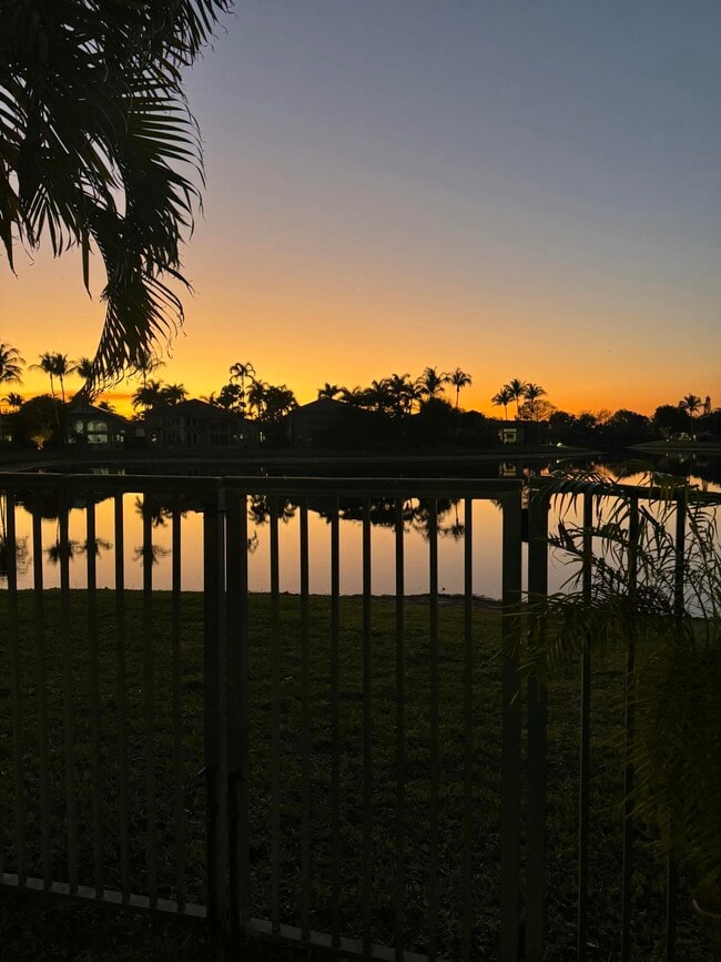 Building Photo - 19211 N Creekshore Ct