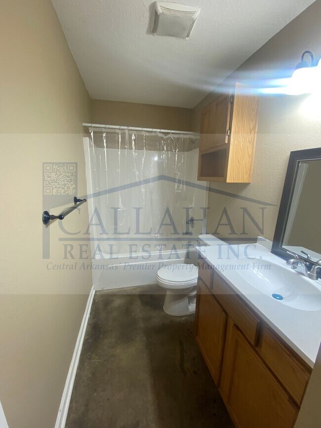 Building Photo - 2 Bedroom Duplex in Sherwood