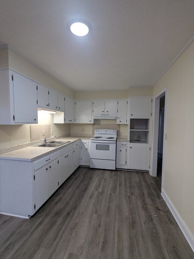 Building Photo - 68 Womack Ave