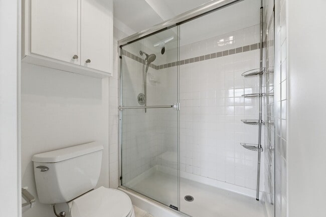 Building Photo - The Entertainer’s Dream