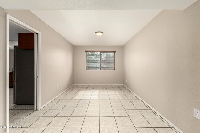 Building Photo - 4731 W Shaw Butte Dr