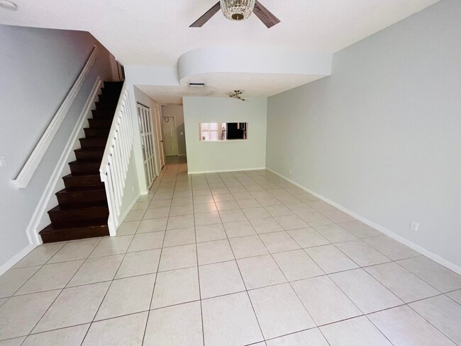 Building Photo - 939 Kokomo Key Ln