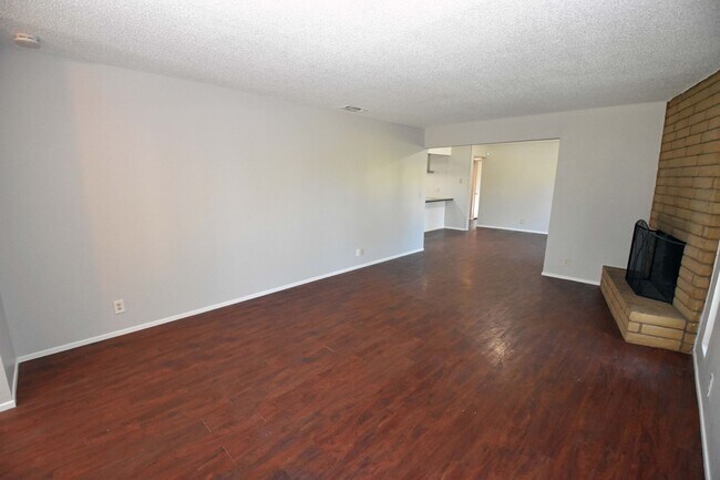 Building Photo - 5902-5902 Bourbon Dr