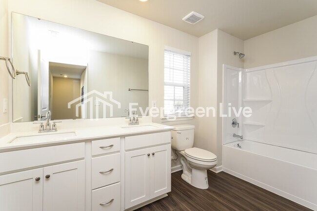 Building Photo - 822 Pear Blossom Ct