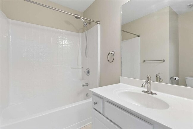 Building Photo - 1304 Kirkwood Ln