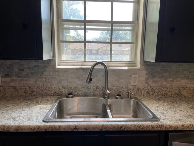 2 Compartment Sink - 1720 Fireman Dr