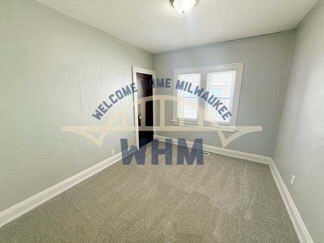 Building Photo - 2409 N 49th St