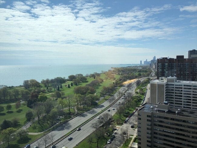 Building Photo - 4250 N Marine Dr