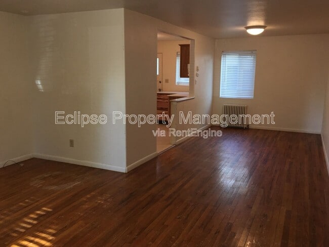 Building Photo - 219 Edison Ave