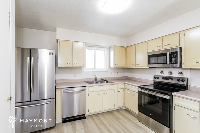 Building Photo - 8340 Taffy Dr