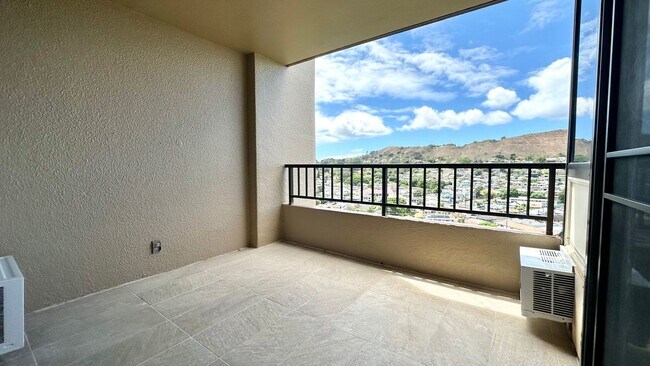 Building Photo - 2 BED/1 BATH/1 PRKG with Lanai & WASHER/DR...