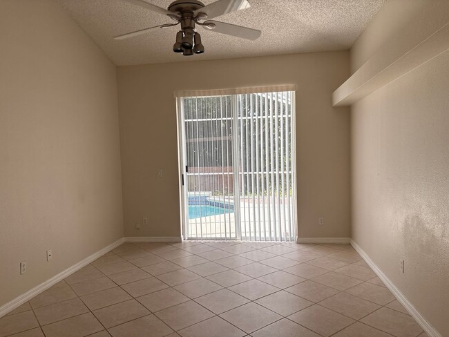 Building Photo - Beautiful Hunter’s Creek Pool Home!