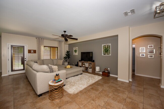 Building Photo - 3627 S Tillman Way