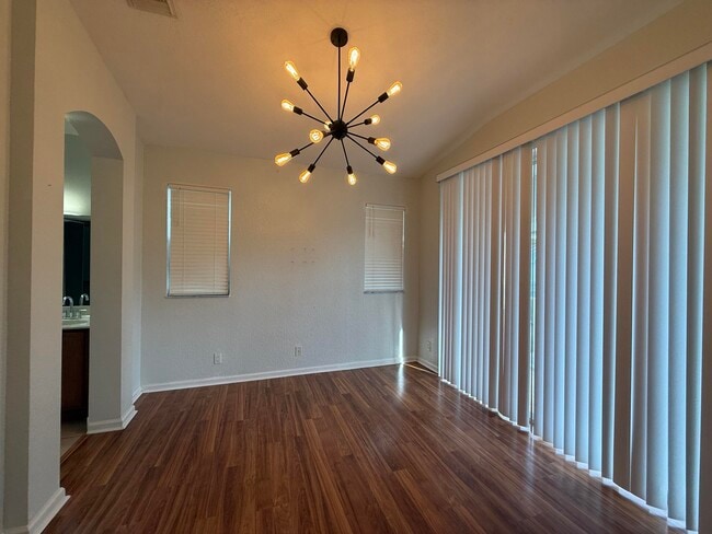 Building Photo - 3138 Laurel Ridge Cir