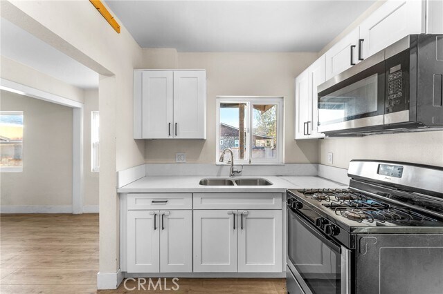 Building Photo - 906 N Allen St